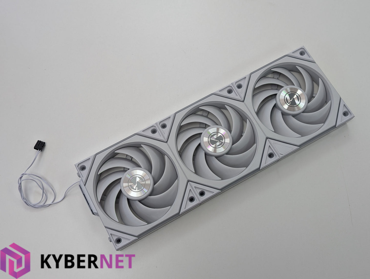 Lian Li Uni Fan TL Wireless 120 RGB Cooling Fan Kit 3x (White) & L-Wireless Sync