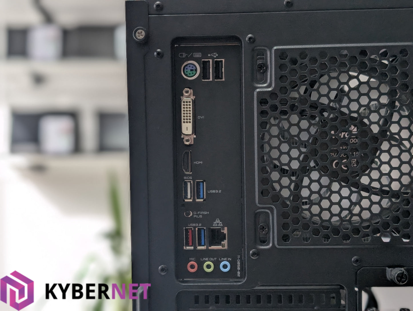 Gaming PC Ryzen 5 5600X 3.70GHz, 16GB 3200MHz, 512GB SSD + 1TB HDD, RTX 3050 8GB