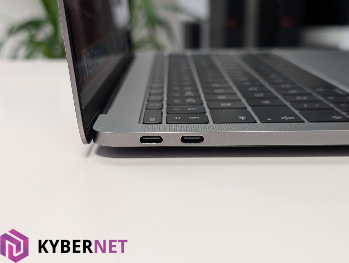 Apple MacBook Pro A1708 13" 2017 Laptop, Dual-Core i5 2.3GHz, 8GB, 256GB SSD