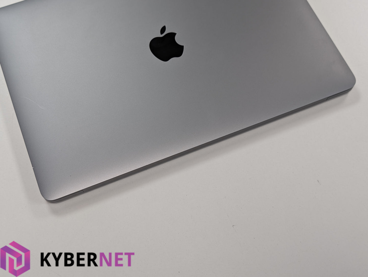 Apple MacBook Pro A2338 13" 2022 Laptop, Apple M2, 16GB, 256GB SSD
