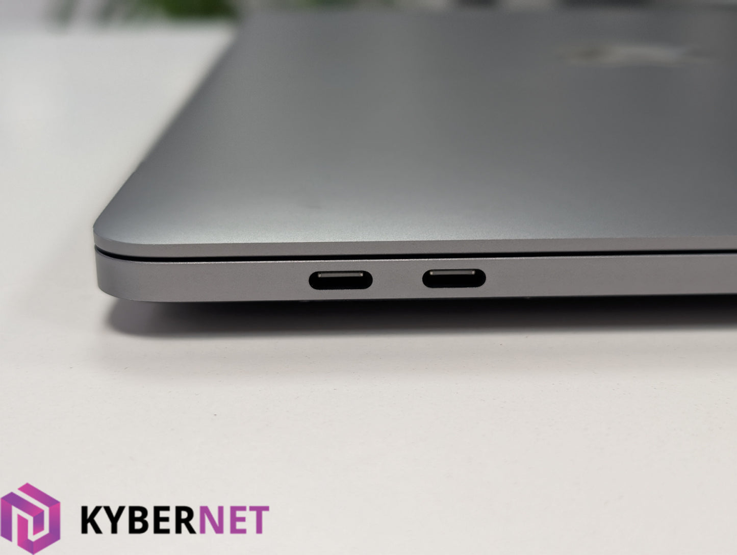 Apple MacBook Pro A2338 13" 2022 Laptop, Apple M2, 16GB, 256GB SSD