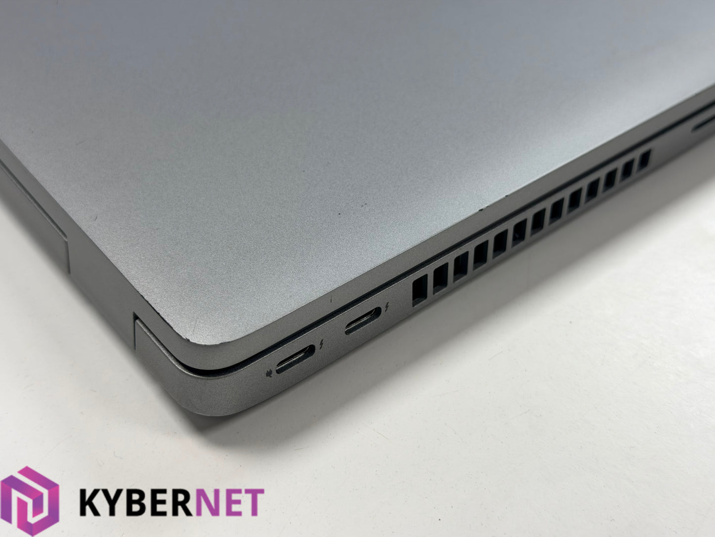 Dell Latitude 5420 14" FHD Laptop, i5-1145G7 2.60GHz, 16GB, 256GB