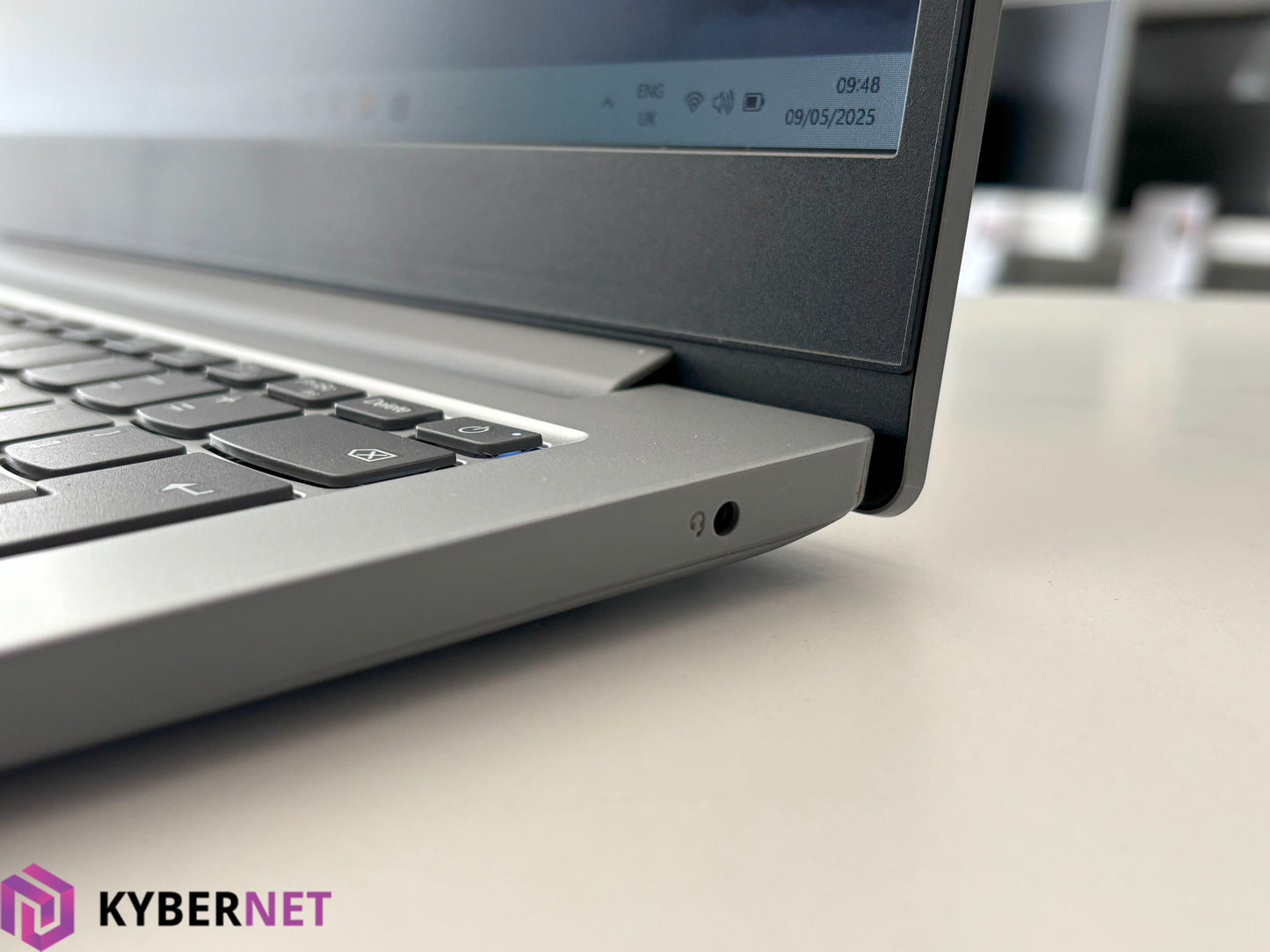 Lenovo IdeaPad 1 14ADA05 14" HD Laptop, Athlon Silver 3050e 1.40GHz, 4GB, 64GB
