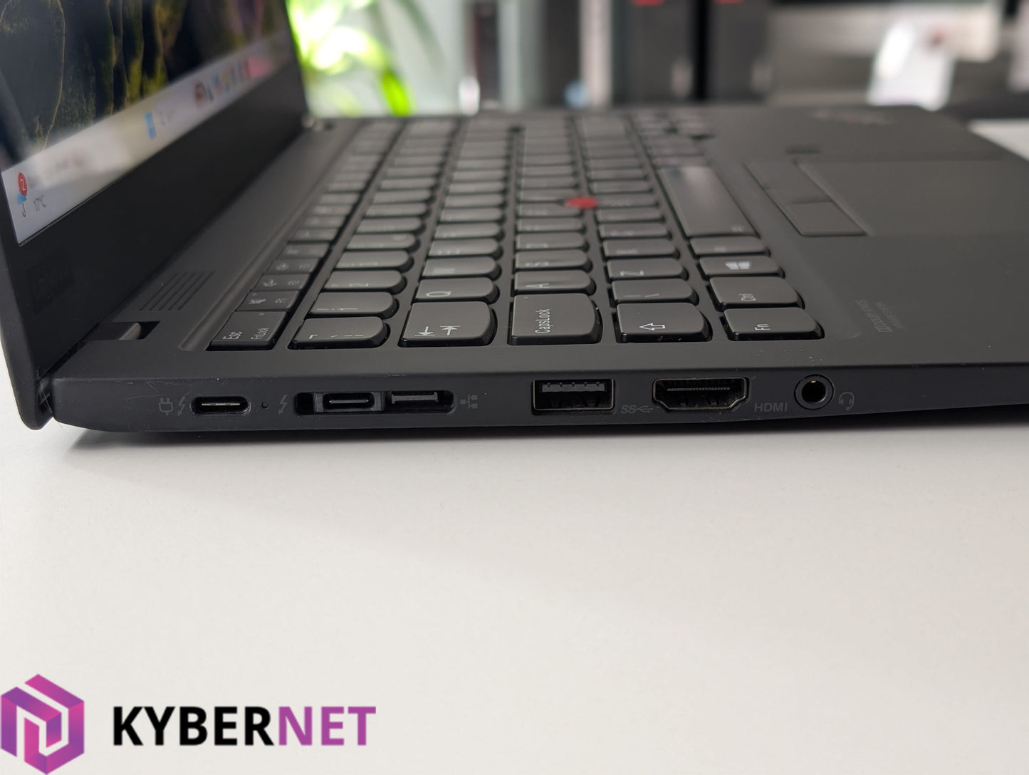 Lenovo ThinkPad X1 Carbon Gen 8 14" UHD, i7-10510U 1.80GHz, 16GB, 512GB SSD