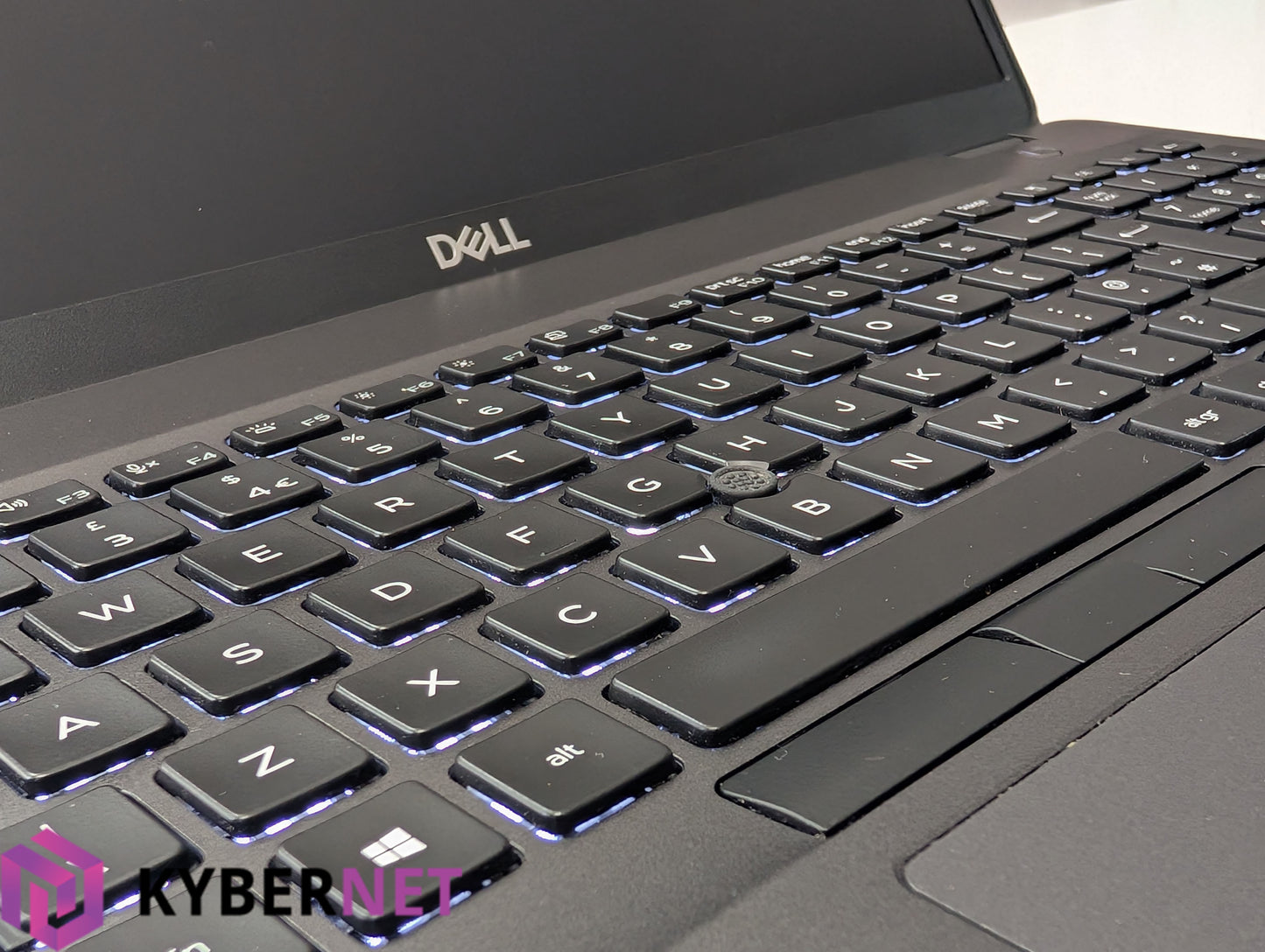 Dell Latitude 5500 15.6" FHD Laptop, i5-8365U 1.60GHz, 16GB, 256GB SSD