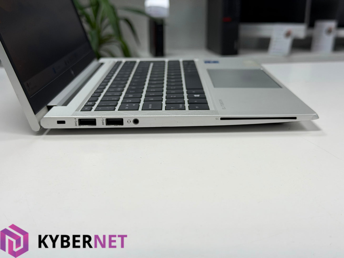 HP EliteBook 830 G8 13.3" FHD Laptop, i7-1165G7 2.80GHz, 16GB, 512GB, Win 11