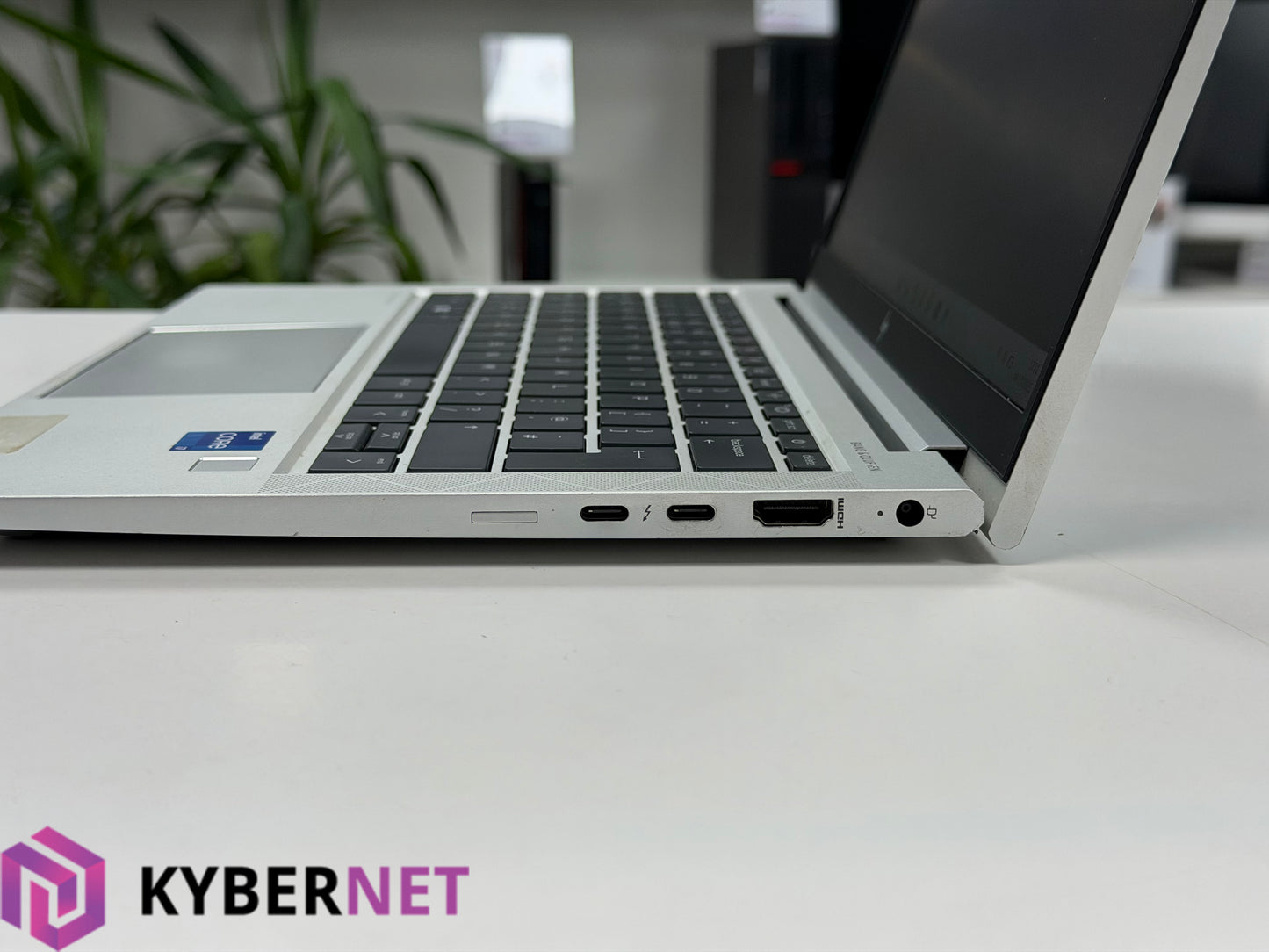 HP EliteBook 830 G8 13.3" FHD Laptop, i7-1165G7 2.80GHz, 16GB, 512GB, Win 11