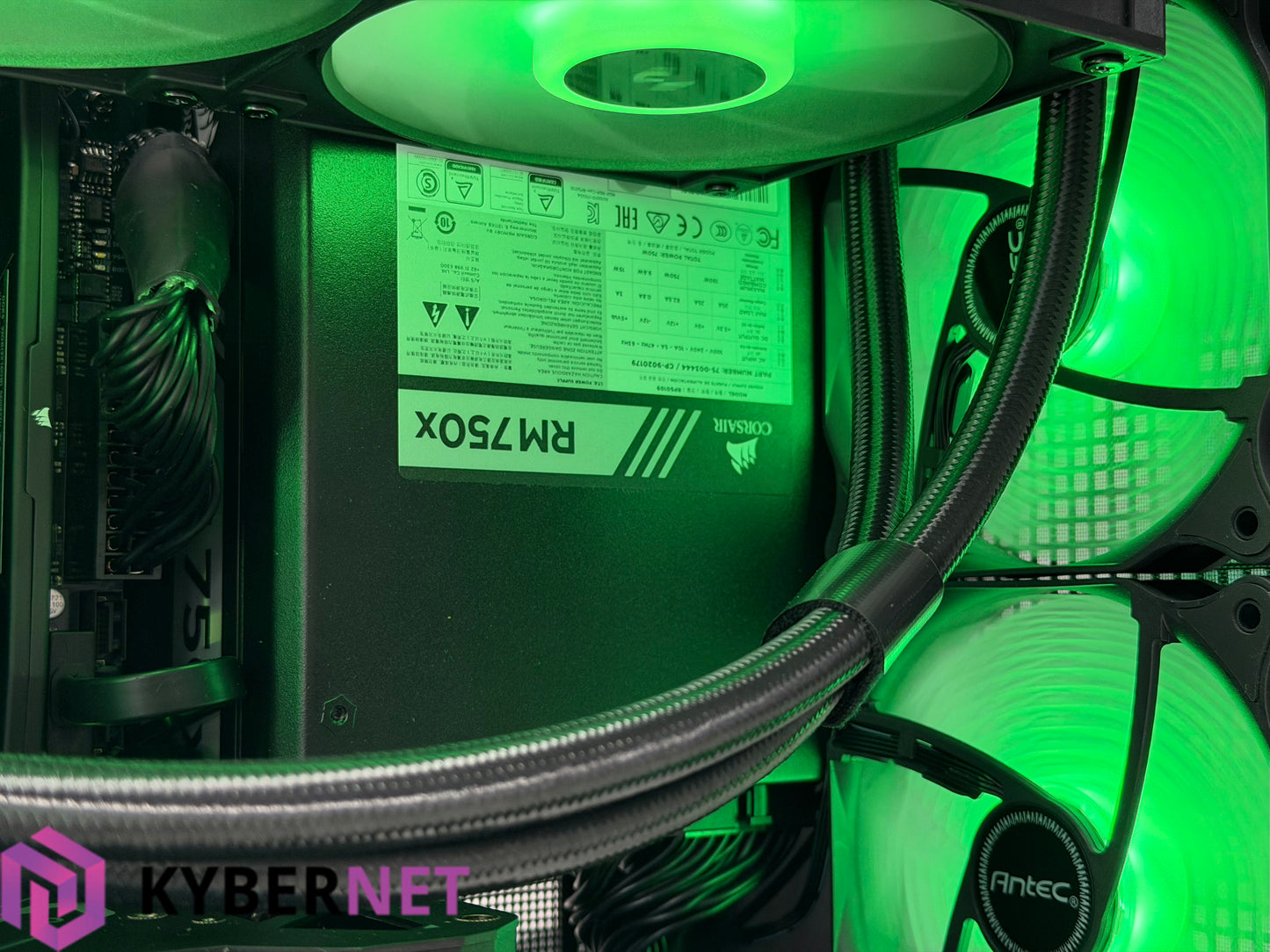 Gaming PC Ryzen 5 7600X 4.70GHZ, 32GB, 1TB SSD, RTX 4070 12GB