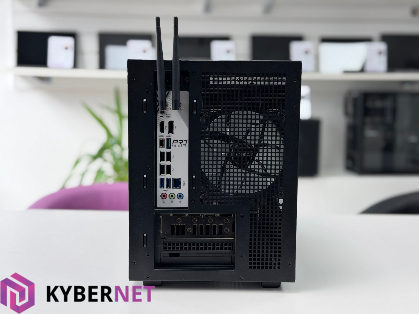 Gaming PC Ryzen 5 7600X 4.70GHZ, 32GB, 1TB SSD, RTX 4070 12GB