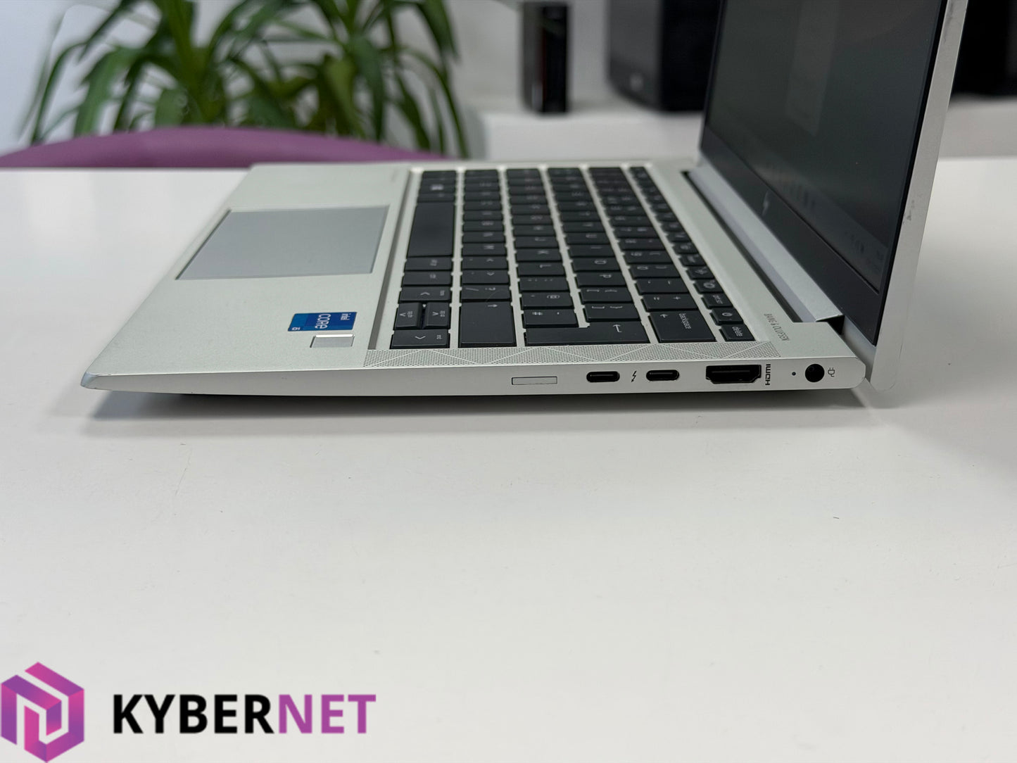 HP EliteBook 830 G8 13.3" FHD Laptop, i5-1135G7 2.40GHz, 16GB, 256GB, Win 11