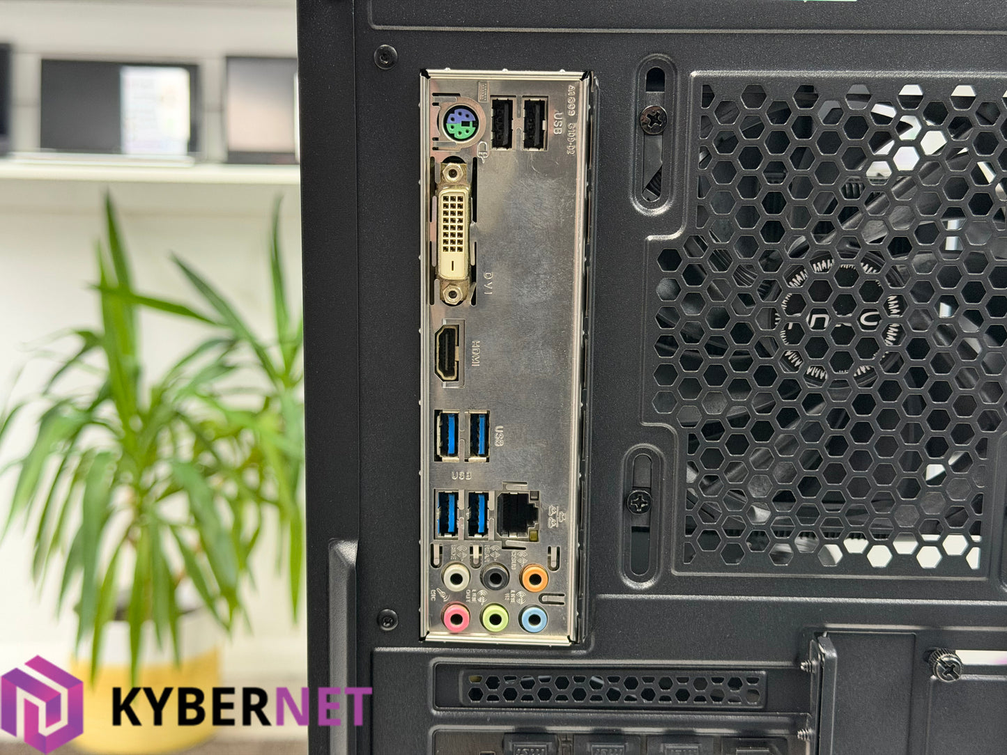 Gaming PC i7-9700 3.00GHz, 32GB, 512GB SSD + 1TB SDD, RTX 3070 8GB