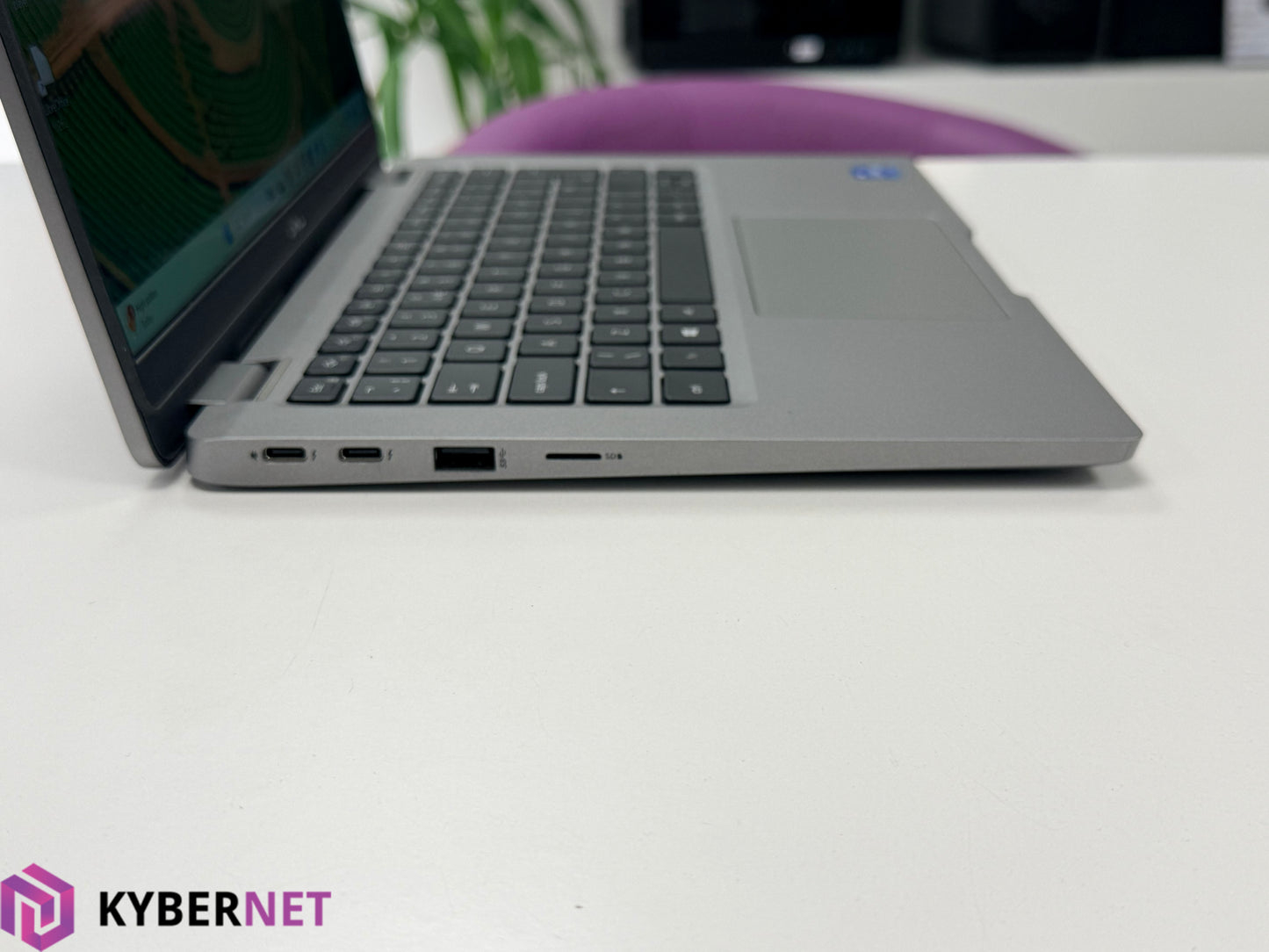 Dell Latitude 5320 13.3" FHD Touchscreen Laptop, i5-1135G7 2.40GHz, 16GB, 256GB, Win 11