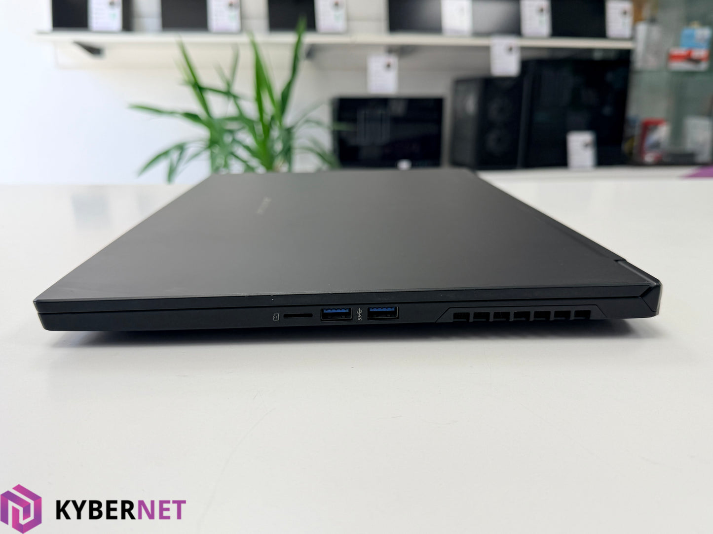 Medion ERAZER Beast X30 17.3 QHD 165Hz Gaming Laptop, i7-12700H 2.30GHz, 16GB, 512GB + 512GB, RTX 3070 Ti, Win11