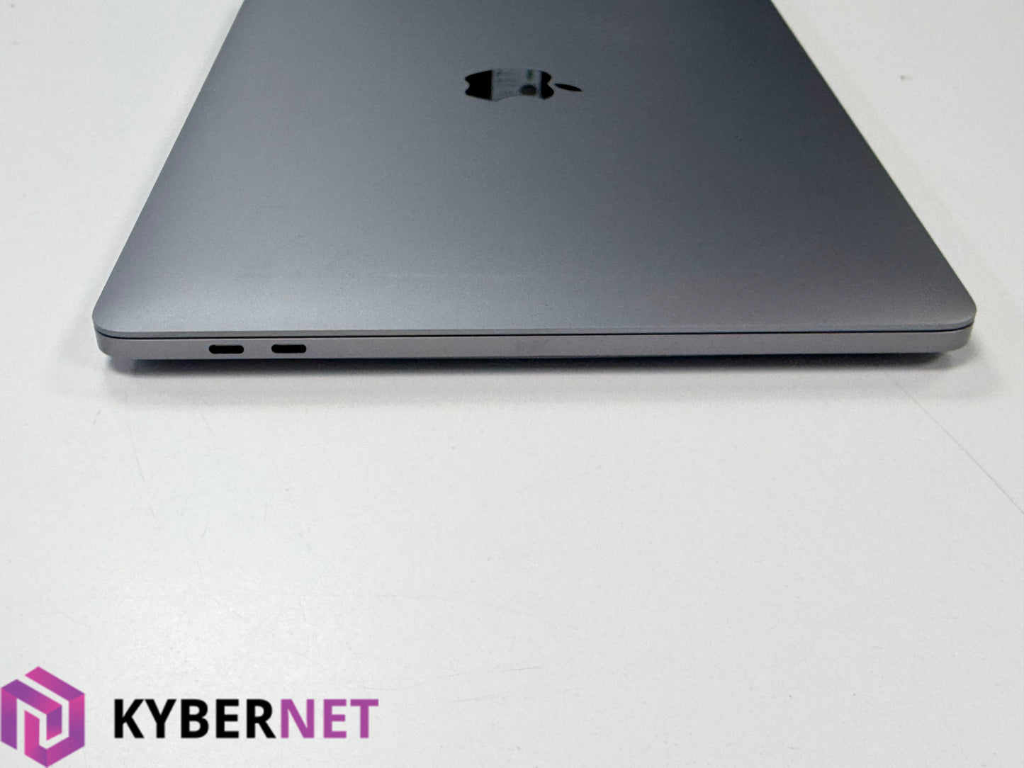 Apple MacBook Pro A2338 13.3" 2022 Laptop, Apple M2, 16GB, 256GB