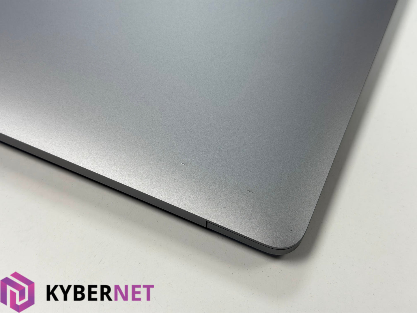 Apple MacBook Pro A2338 13.3" 2022 Laptop, Apple M2, 16GB, 256GB