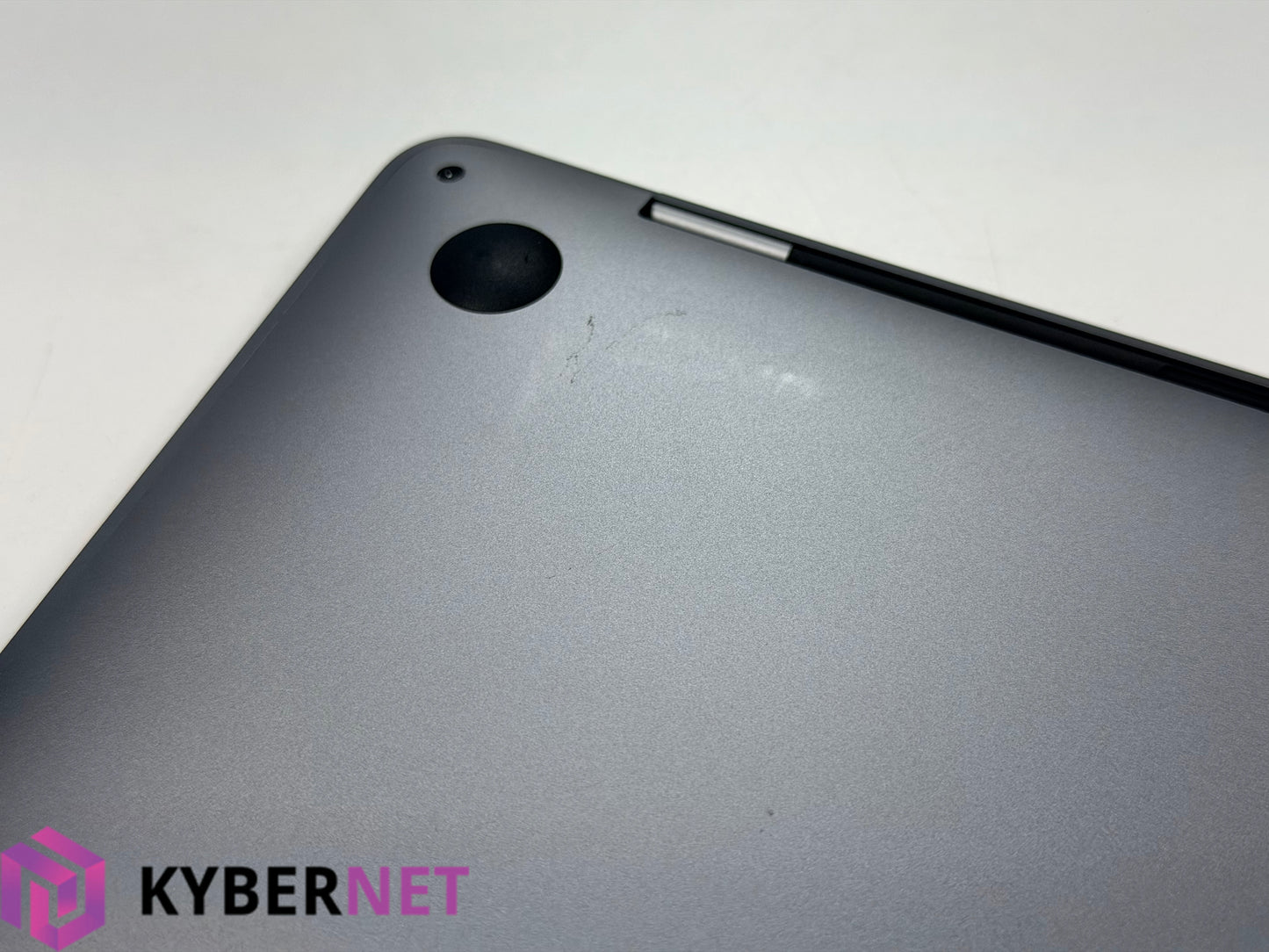 Apple MacBook Pro A2338 13.3" 2022 Laptop, Apple M2, 16GB, 256GB