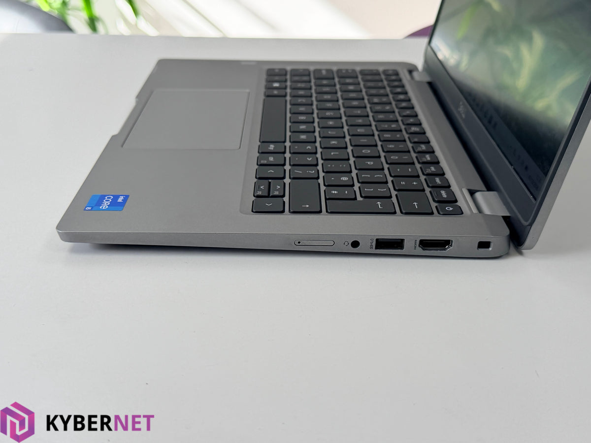 Dell Latitude 5320 13.3" FHD Touchscreen Laptop, i5-1135G7 2.40GHz, 16GB, 256GB