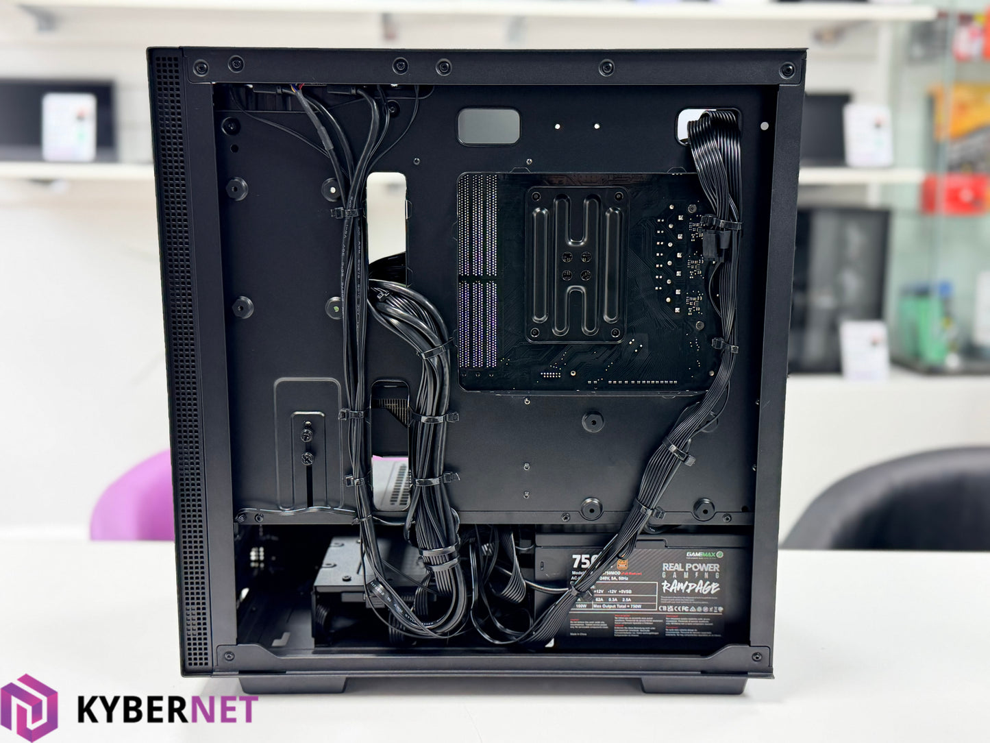 Gaming PC Ryzen 5 5600X 3.70GHz, 32GB, 512GB SSD + 1TB SSD, RTX 3070 8GB