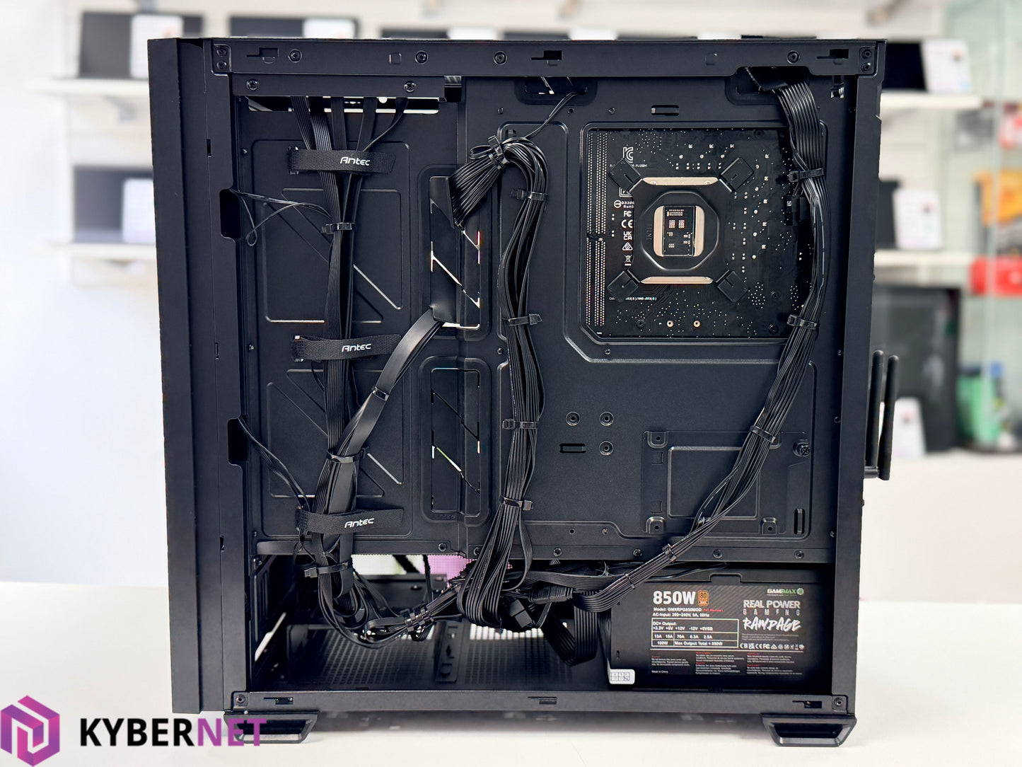 Gaming PC i5-12400F 2.50GHz, 32GB, 1TB SSD, RTX 3080 10GB