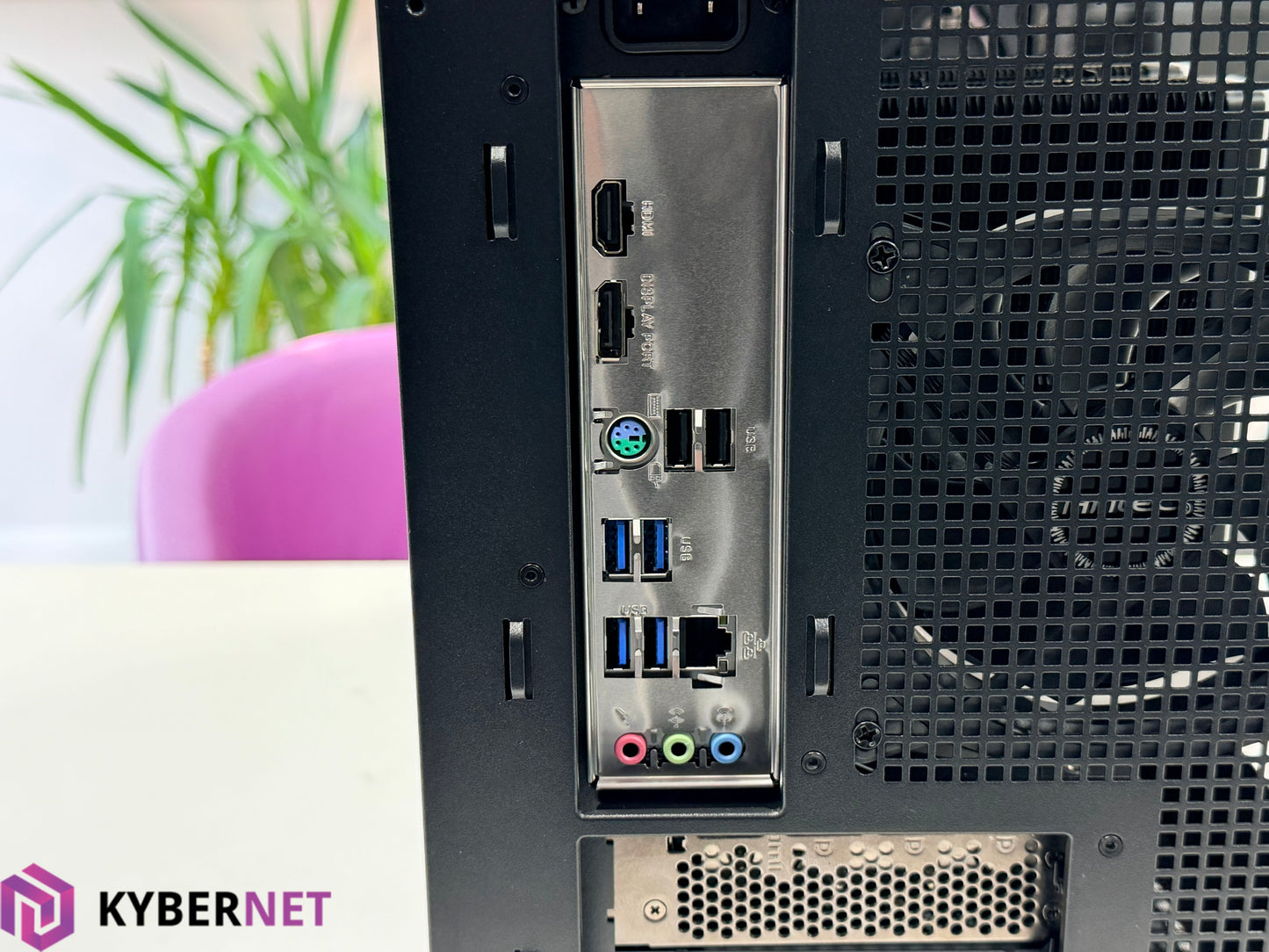 Gaming PC Ryzen 5 5600X 3.70GHz, 32GB, 512GB SSD + 1TB SSD, RTX 3080 10GB