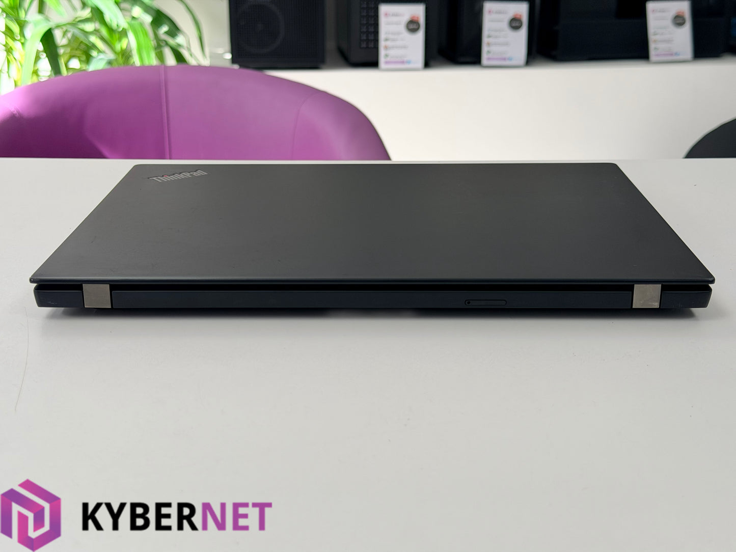 Lenovo ThinkPad X13 Gen 1 13.3" FHD Laptop, i7-10510U 1.80GHz, 16GB, 256GB