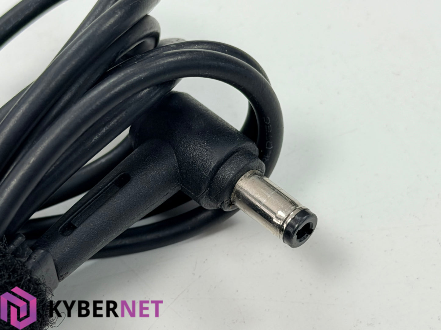Genuine ASUS 65W Round Barrel Laptop Charger