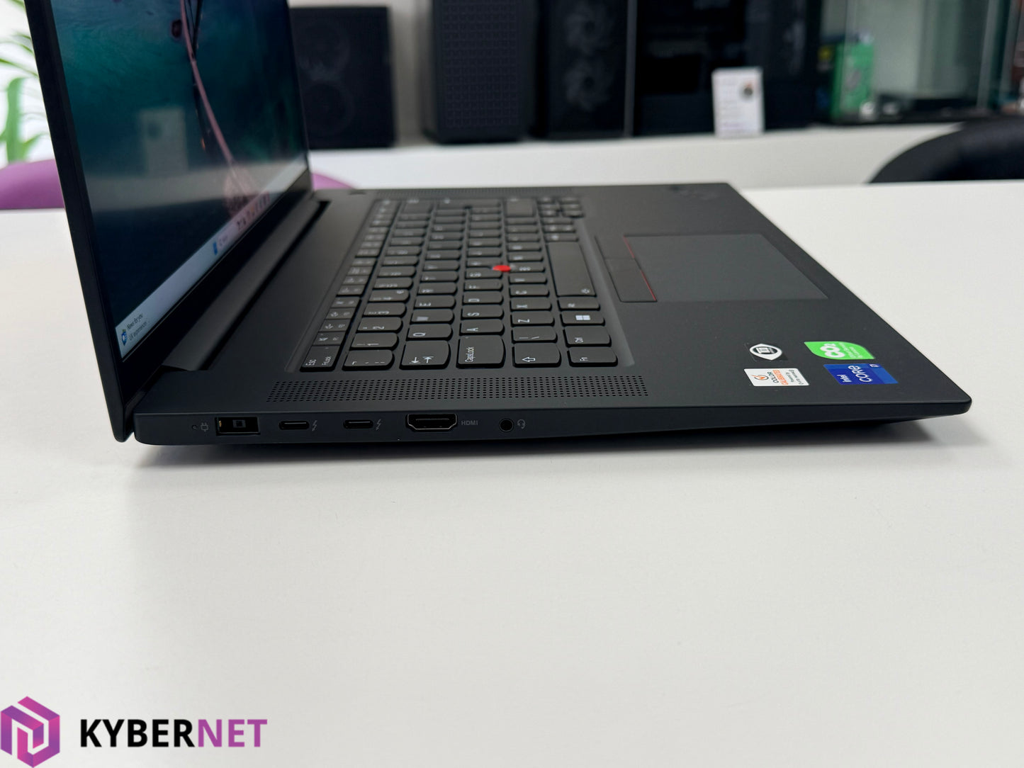 Lenovo ThinkPad P1 Gen 5 16" UHD Laptop, i7-12700U 2.30GHz, 32GB, 1TB, NVIDIA RTX A1000